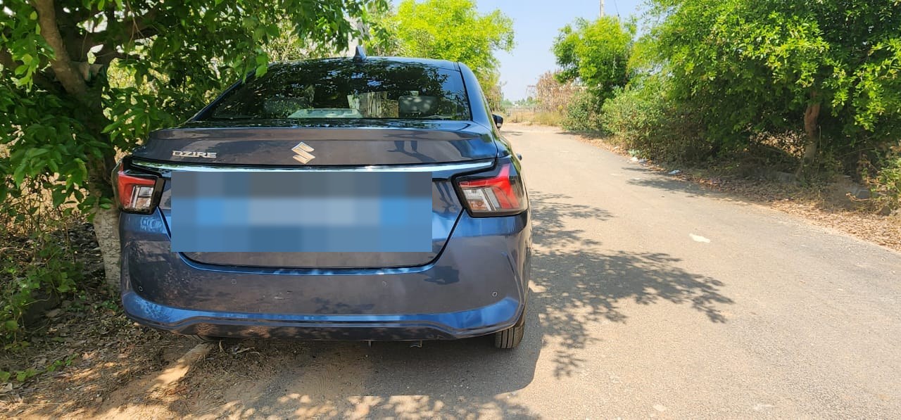 Maruti Dzire (manual) — photo 3 of 3