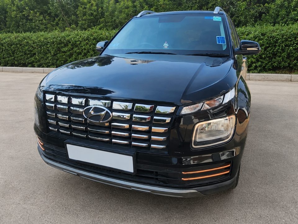 Hyundai Venue — Black self-drive car in Bengaluru